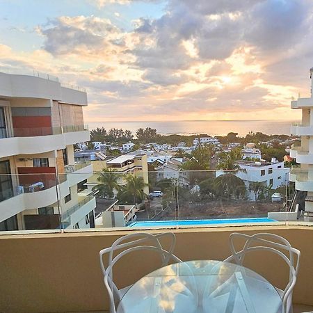 شقة Zen Retreat With Stunning Sea Views And Sunsets Flic-en-Flacq المظهر الخارجي الصورة