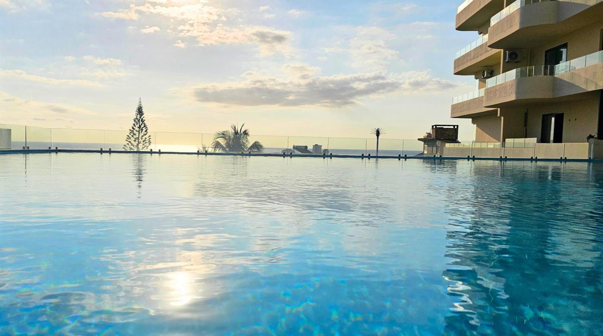 شقة Zen Retreat With Stunning Sea Views And Sunsets Flic-en-Flacq المظهر الخارجي الصورة